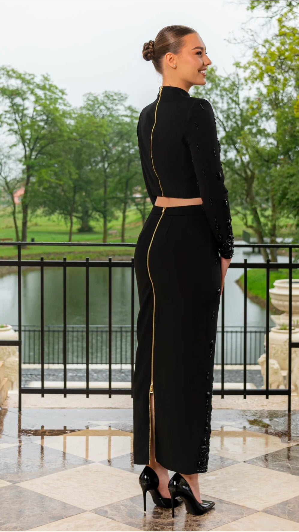 Beads Diamond Inlaid Short Top Long Skirt Suit